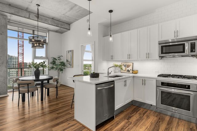 700 12th Ave S Unit 1110, Nashville, TN 37203