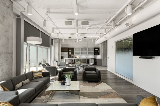 700 12th Ave S Unit 1110, Nashville, TN 37203