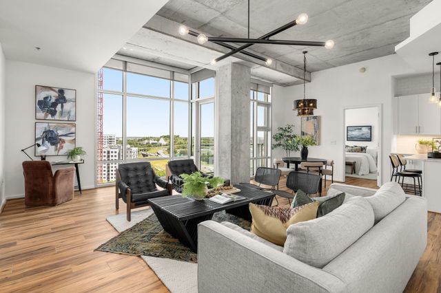 700 12th Ave S Unit 1110, Nashville, TN 37203