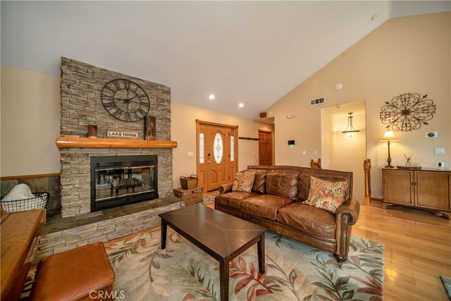 27391 Cottonwood Lane, Lake Arrowhead, CA 92352