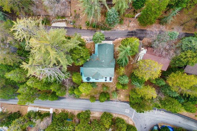 27391 Cottonwood Lane, Lake Arrowhead, CA 92352