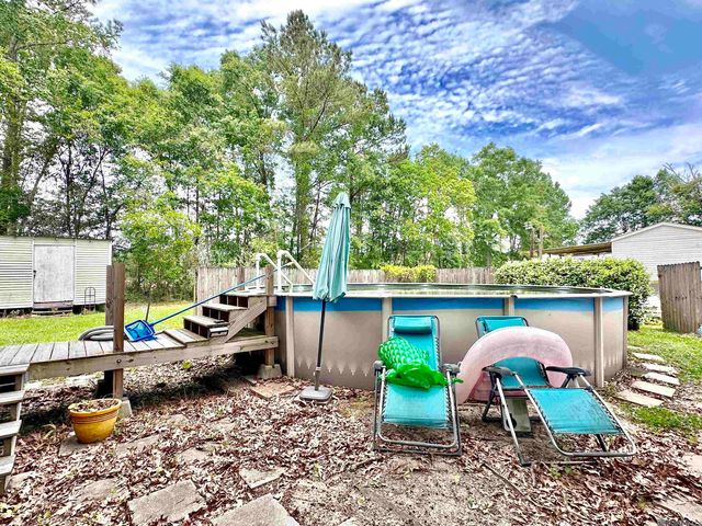 14401 Pine Park Dr, Walker, LA 70785