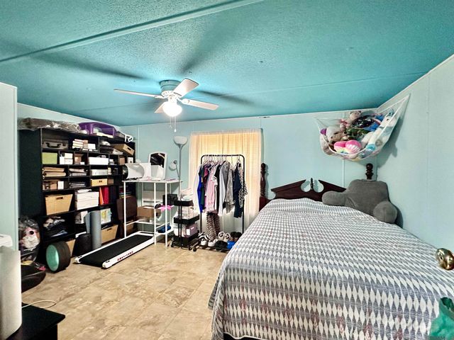14401 Pine Park Dr, Walker, LA 70785