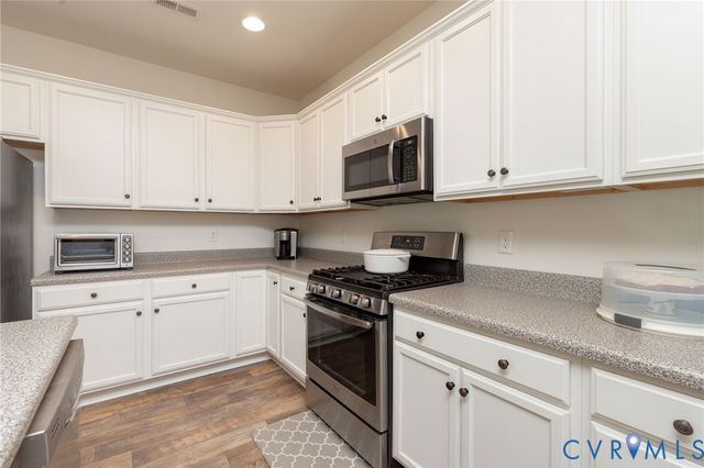 16709 Thornapple Run, Moseley, VA 23120