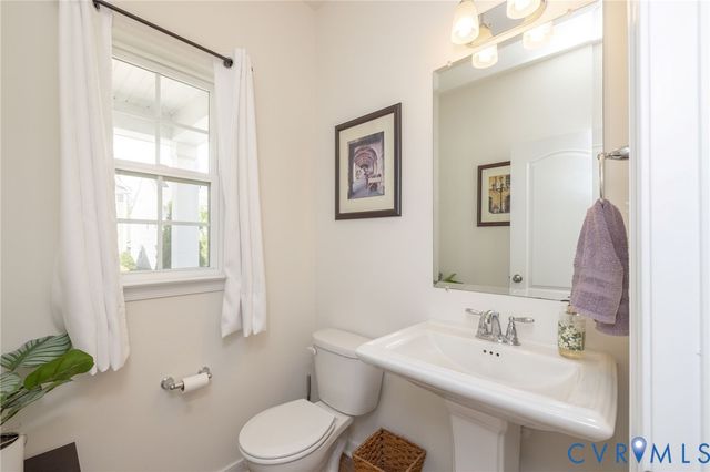 16709 Thornapple Run, Moseley, VA 23120