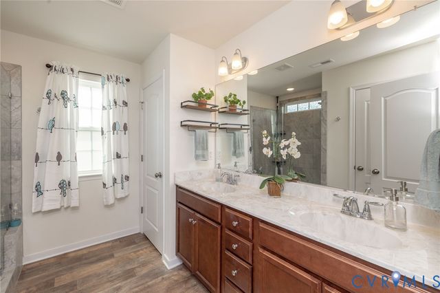 16709 Thornapple Run, Moseley, VA 23120