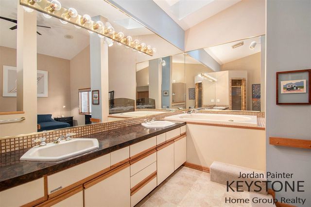 1307 Bent Tree Drive 68, Hudsonville, MI 49426