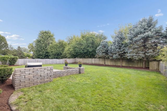 612 Belmont Avenue, Oswego, IL 60543