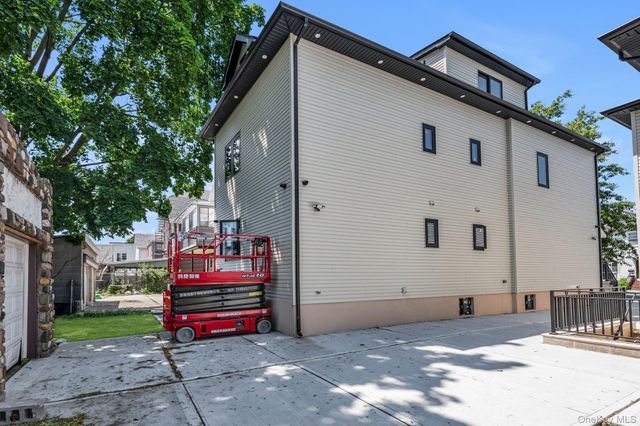 16428 77th Road, Fresh Meadows, NY 11366