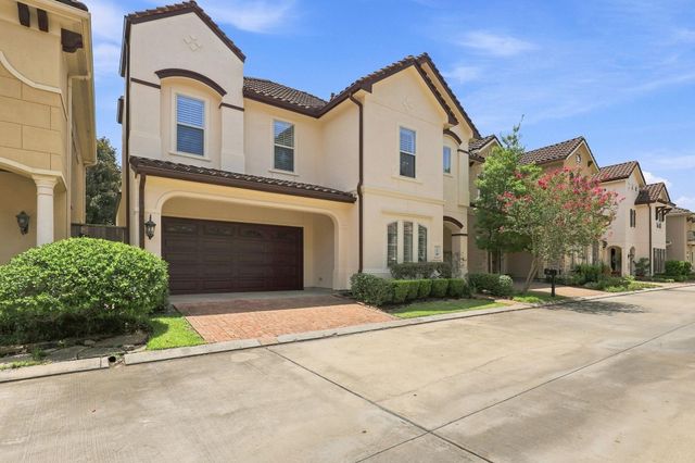 19 N Creekside Court, Houston, TX 77055
