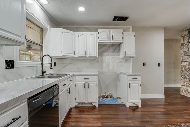 3330 Turnabout, Schertz, TX 78108