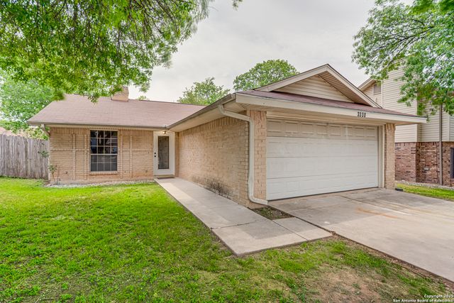3330 Turnabout, Schertz, TX 78108