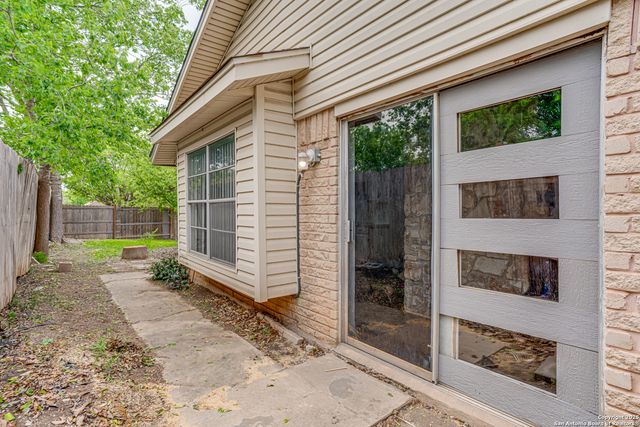 3330 Turnabout, Schertz, TX 78108