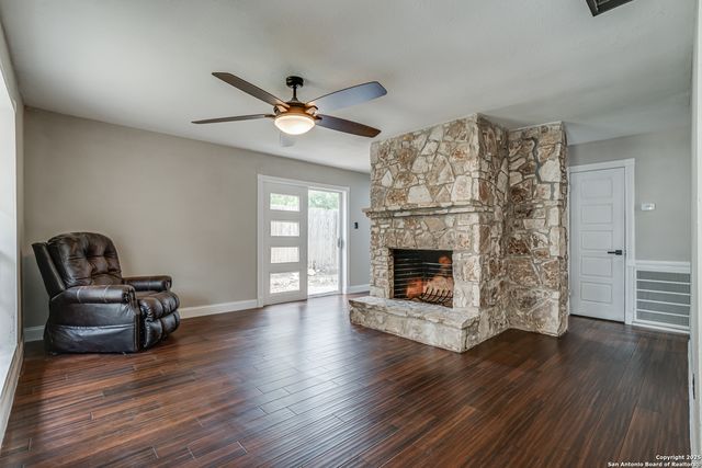 3330 Turnabout, Schertz, TX 78108