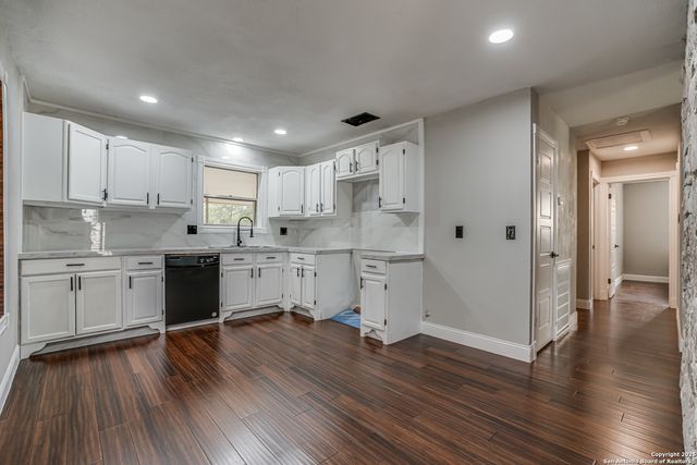 3330 Turnabout, Schertz, TX 78108