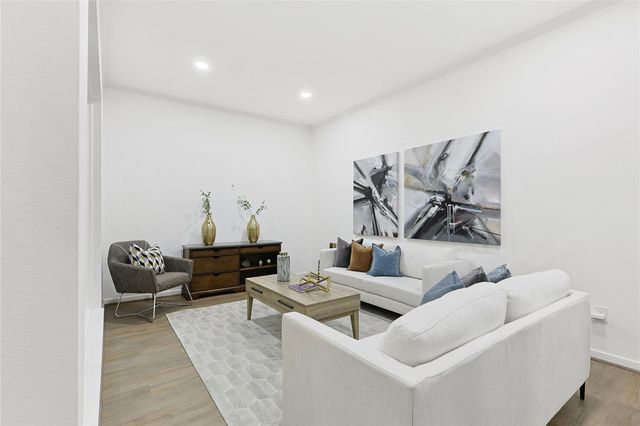 526 Colquitt Street, Houston, TX 77006