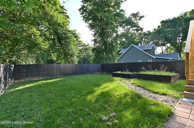 7614 Fraziertown Rd, Pewee Valley, KY 40056