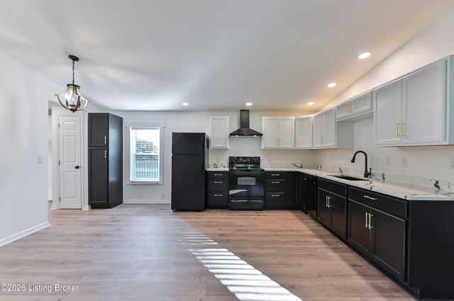 7614 Fraziertown Rd, Pewee Valley, KY 40056