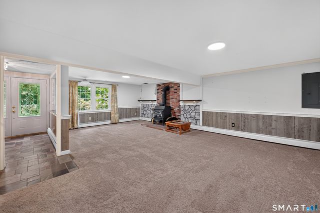 123 Janeway Drive, Guilford, CT 06437