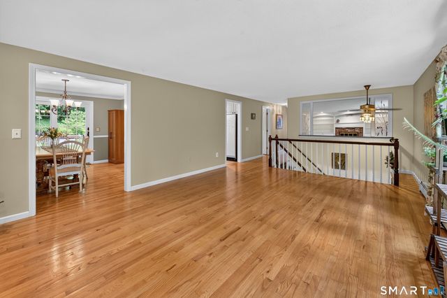 123 Janeway Drive, Guilford, CT 06437