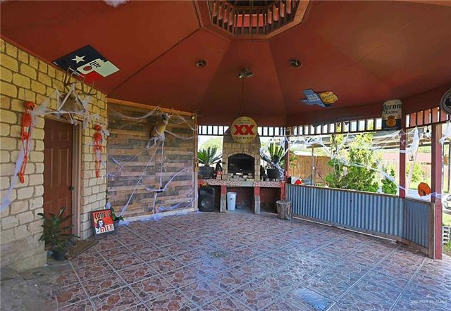 2305 Kennedy Drive, Weslaco, TX 78599