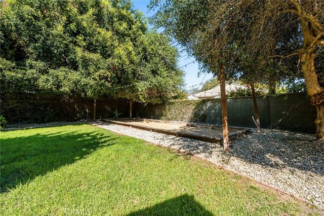 2000 Iroquois, Long Beach, CA 90815