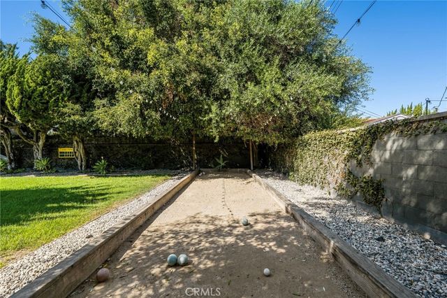 2000 Iroquois, Long Beach, CA 90815