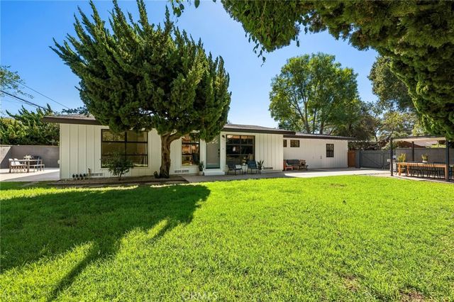 2000 Iroquois, Long Beach, CA 90815