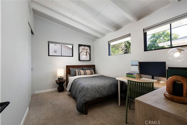 2000 Iroquois, Long Beach, CA 90815