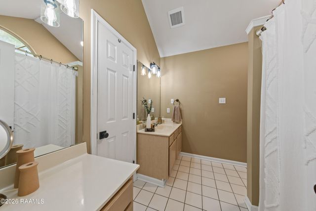 104 Riesling Circle, Broussard, LA 70518