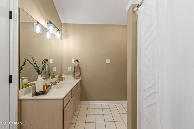 104 Riesling Circle, Broussard, LA 70518