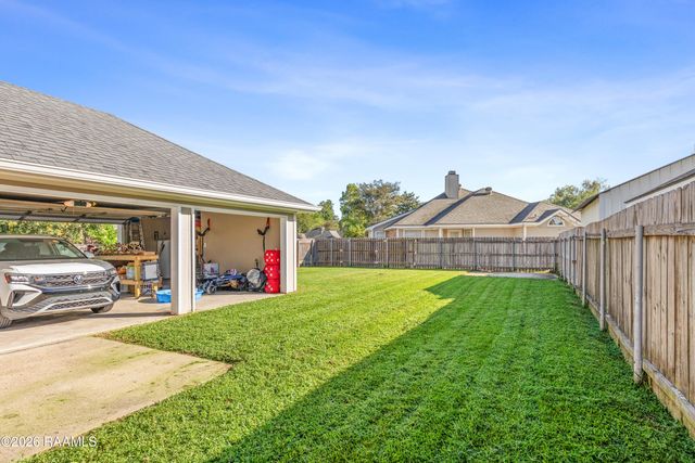 104 Riesling Circle, Broussard, LA 70518