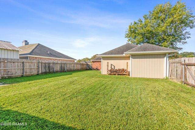 104 Riesling Circle, Broussard, LA 70518