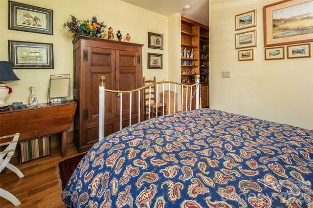 54 Dogwood Branch Road, Zirconia, NC 28790