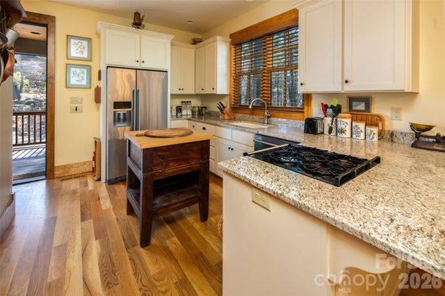 54 Dogwood Branch Road, Zirconia, NC 28790