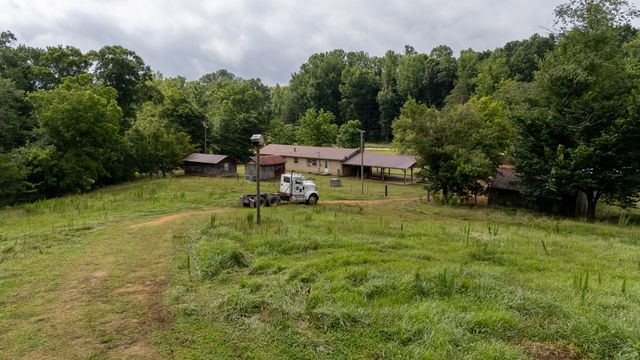 8315 Suckstem Branch Rd, Lawrenceburg, TN 38464