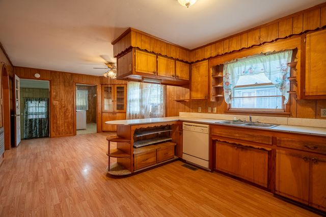 8315 Suckstem Branch Rd, Lawrenceburg, TN 38464