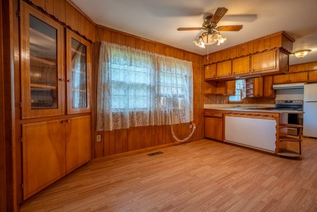 8315 Suckstem Branch Rd, Lawrenceburg, TN 38464