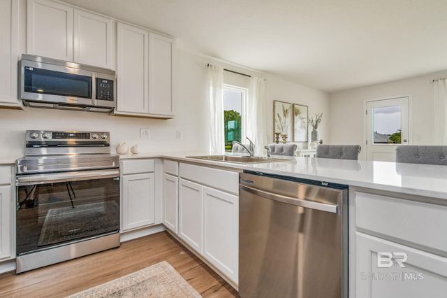 18907 Zoysia Loop, Foley, AL 36535
