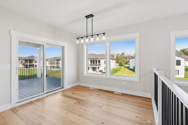 17321 North Valley Drive, Urbandale, IA 50323