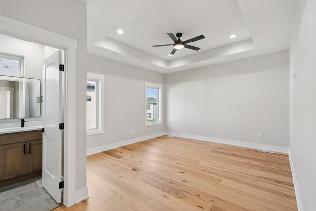 17321 North Valley Drive, Urbandale, IA 50323