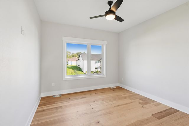 17321 North Valley Drive, Urbandale, IA 50323