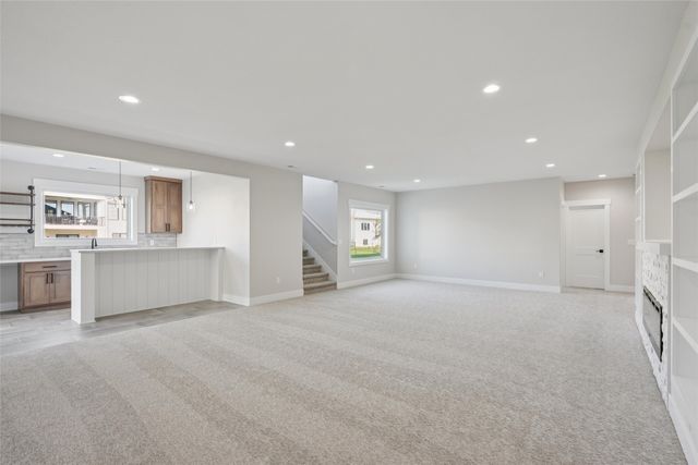 17321 North Valley Drive, Urbandale, IA 50323