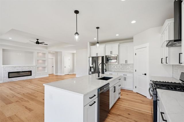 17321 North Valley Drive, Urbandale, IA 50323