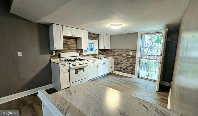 2411 N LAWRENCE ST, Philadelphia, PA 19133