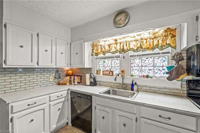 813 Carrick Street, High Point, NC 27262