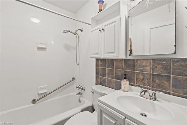 813 Carrick Street, High Point, NC 27262