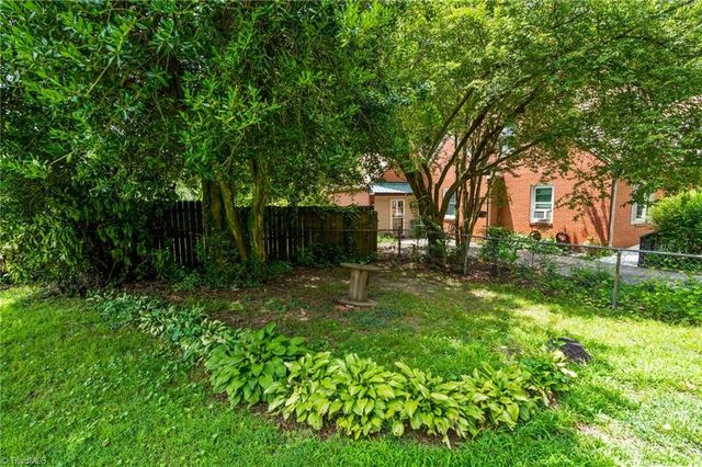 813 Carrick Street, High Point, NC 27262