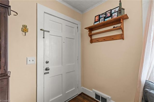 813 Carrick Street, High Point, NC 27262