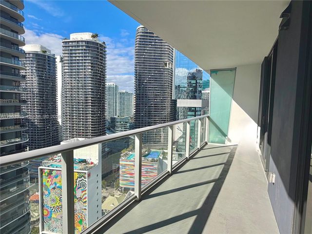 1010 Brickell Ave 3207, Miami, FL 33131